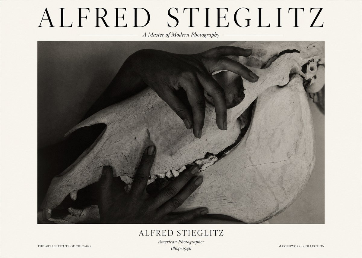 Alfred Stieglitz Georgia O'keeffe - Hands and Skull No1 - Poster